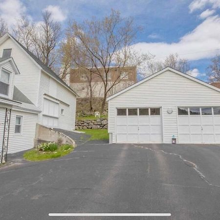 Cute 6-Bedroom Getaway In The Heart Of Littleton Esterno foto