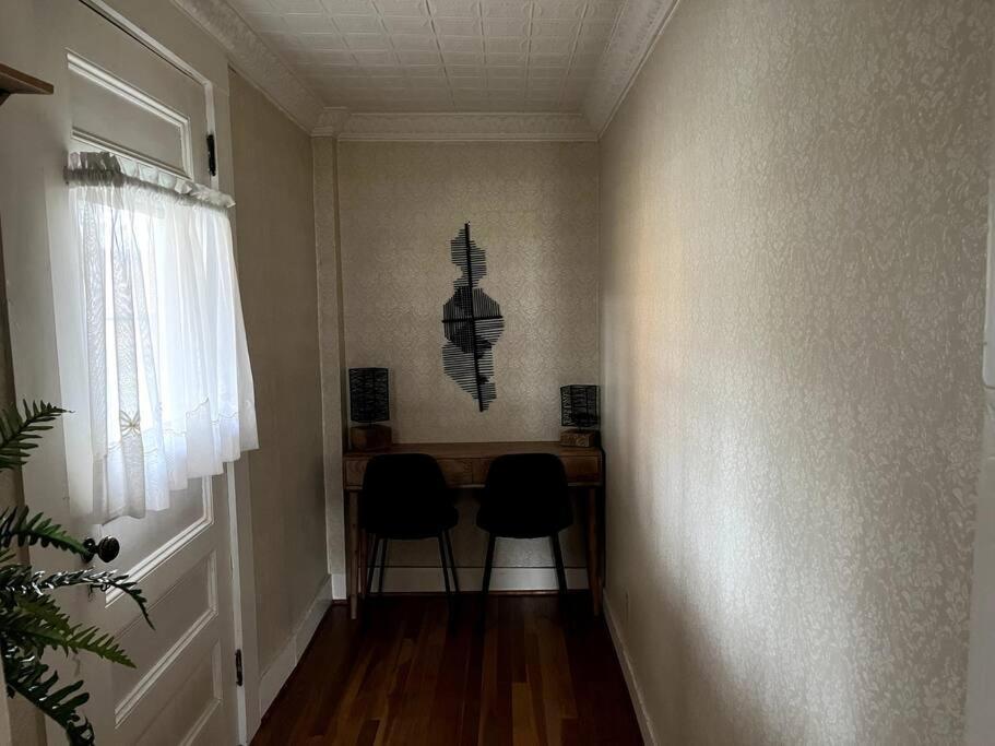 Cute 6-Bedroom Getaway In The Heart Of Littleton Esterno foto
