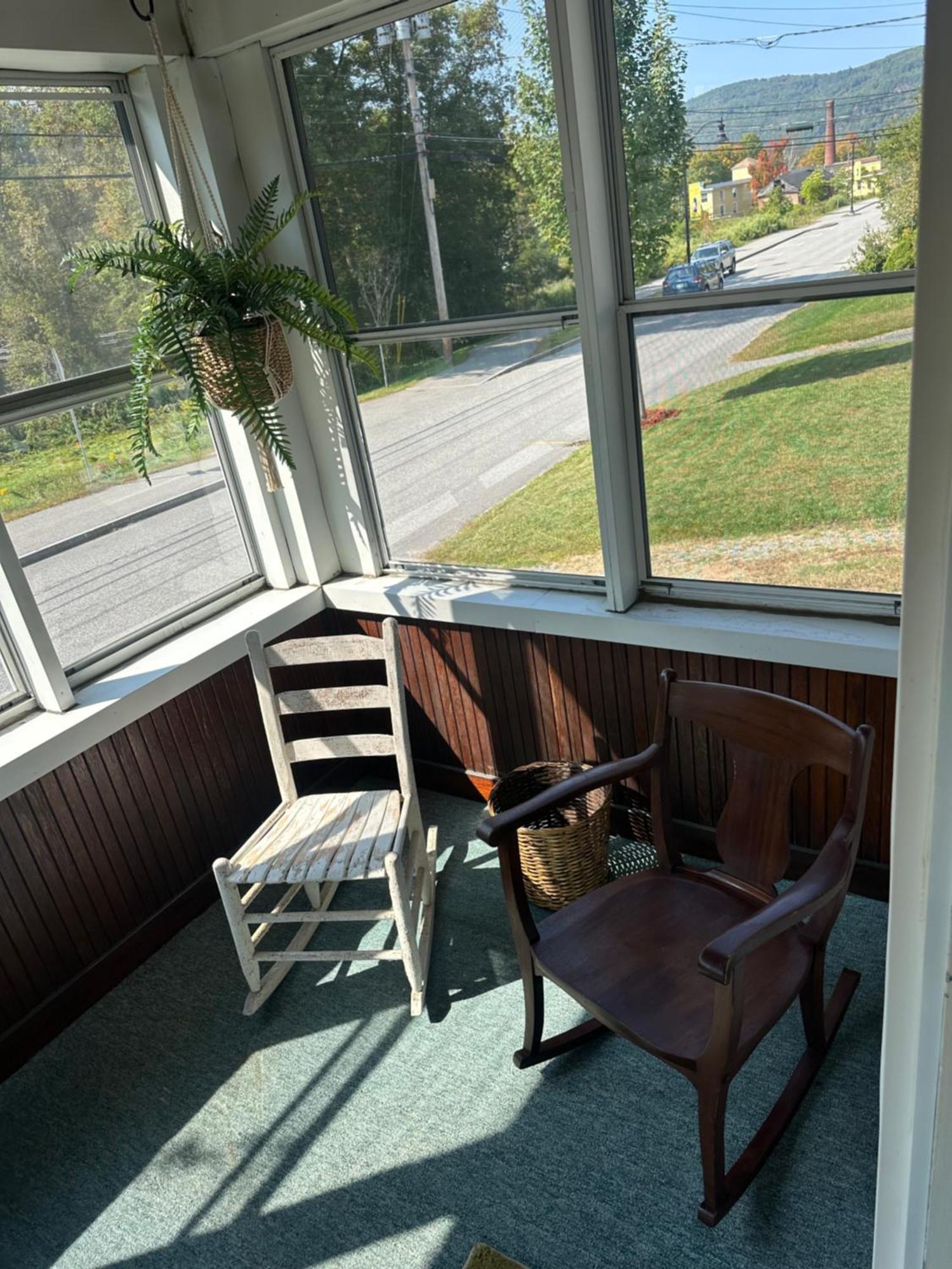 Cute 6-Bedroom Getaway In The Heart Of Littleton Esterno foto